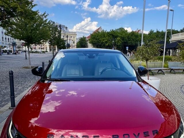 Красный Ленд Ровер Эвок, объемом двигателя 2 л и пробегом 106 тыс. км за 43000 $, фото 3 на Automoto.ua