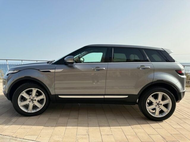 Серый Ленд Ровер Эвок, объемом двигателя 2.2 л и пробегом 217 тыс. км за 18000 $, фото 2 на Automoto.ua