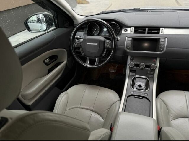 Сірий Ленд Ровер Евок, об'ємом двигуна 2 л та пробігом 124 тис. км за 17000 $, фото 5 на Automoto.ua