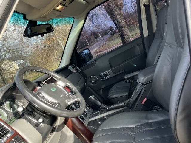 Сірий Ленд Ровер Евок, об'ємом двигуна 4.4 л та пробігом 234 тис. км за 9999 $, фото 11 на Automoto.ua