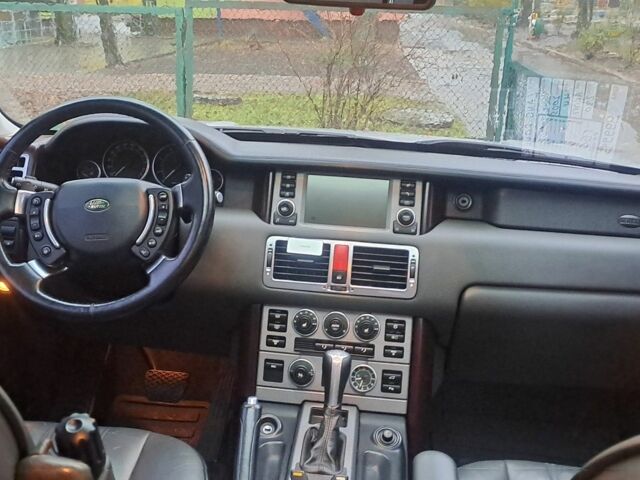 Сірий Ленд Ровер Евок, об'ємом двигуна 4.4 л та пробігом 234 тис. км за 9999 $, фото 16 на Automoto.ua