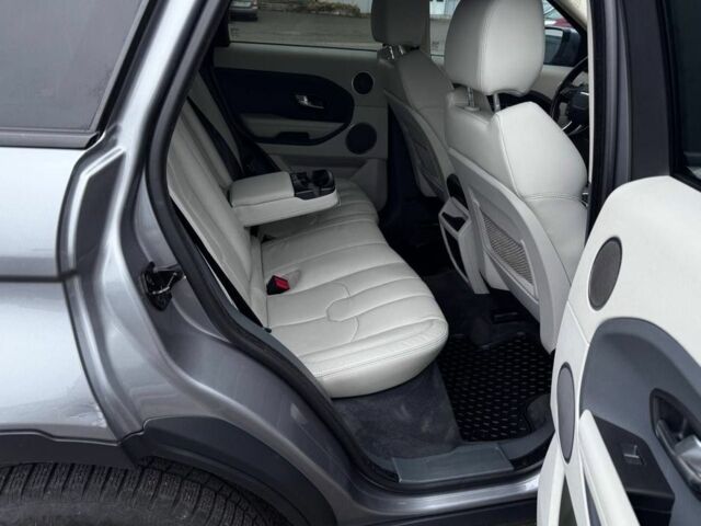 Серый Ленд Ровер Эвок, объемом двигателя 2 л и пробегом 179 тыс. км за 14000 $, фото 6 на Automoto.ua