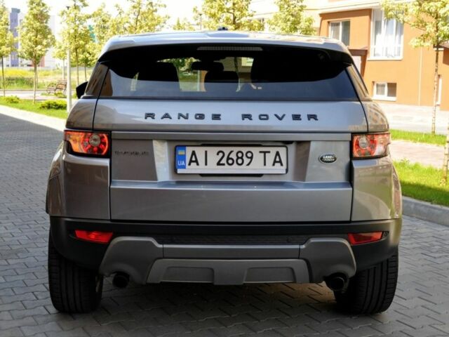 Серый Ленд Ровер Эвок, объемом двигателя 2 л и пробегом 250 тыс. км за 15500 $, фото 2 на Automoto.ua