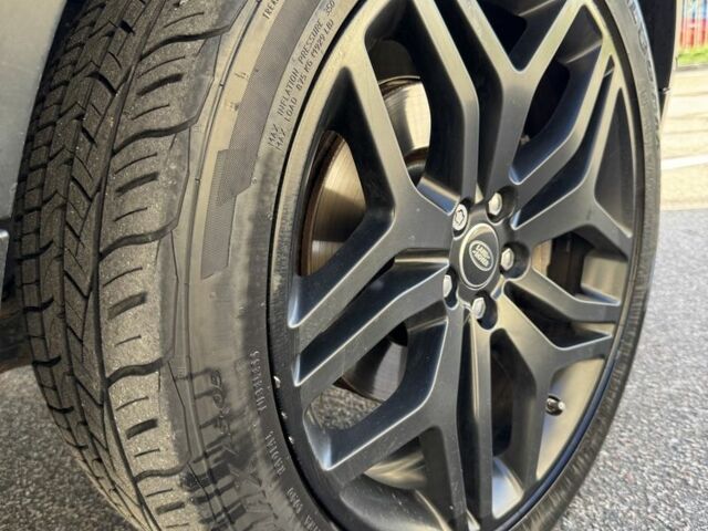 Серый Ленд Ровер Эвок, объемом двигателя 2 л и пробегом 178 тыс. км за 19400 $, фото 19 на Automoto.ua