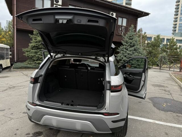 Серый Ленд Ровер Эвок, объемом двигателя 2 л и пробегом 106 тыс. км за 35999 $, фото 6 на Automoto.ua