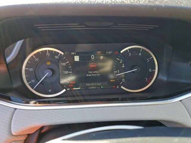 Сірий Ленд Ровер Евок, об'ємом двигуна 2 л та пробігом 67 тис. км за 18999 $, фото 6 на Automoto.ua