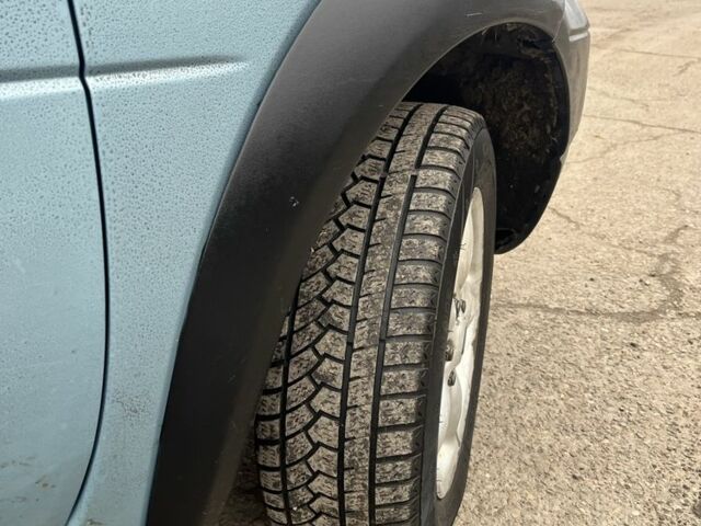 Синій Ленд Ровер Евок, об'ємом двигуна 2 л та пробігом 300 тис. км за 2400 $, фото 6 на Automoto.ua