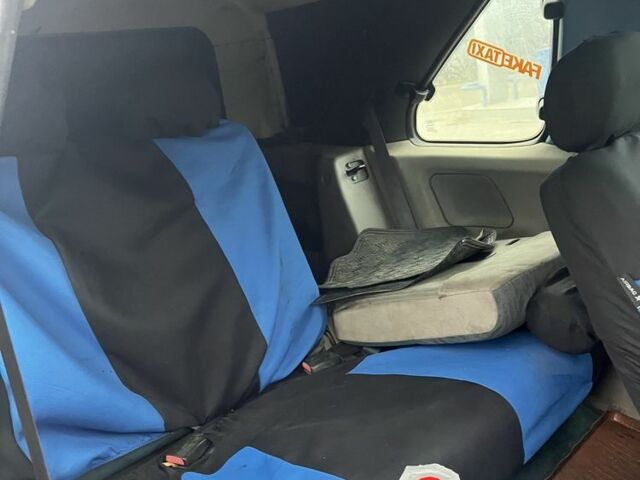 Синій Ленд Ровер Евок, об'ємом двигуна 2 л та пробігом 300 тис. км за 2400 $, фото 8 на Automoto.ua