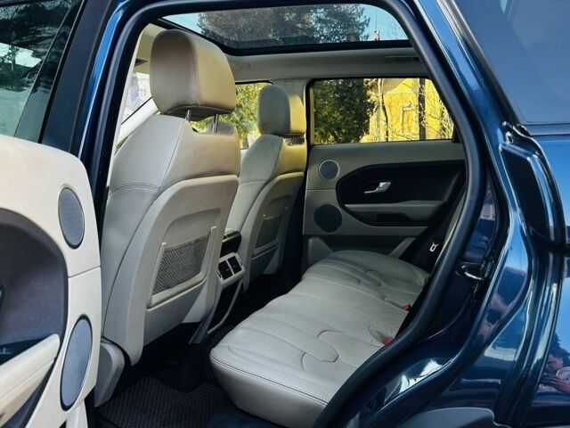 Синий Ленд Ровер Эвок, объемом двигателя 2 л и пробегом 156 тыс. км за 16000 $, фото 5 на Automoto.ua