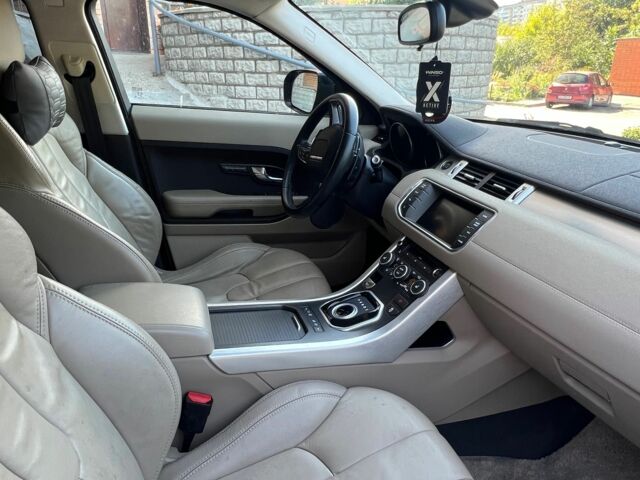 Ленд Ровер Эвок 2012 в Киеве на Automoto.ua Синий Ленд Ровер Эвок, объемом двигателя 2 л и пробегом 95 тыс. км за 13900 $, фото 4 на Automoto.ua