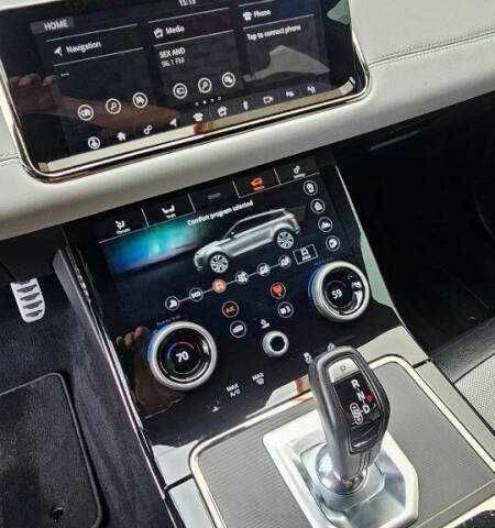 Синій Ленд Ровер Евок, об'ємом двигуна 2 л та пробігом 31 тис. км за 13800 $, фото 7 на Automoto.ua