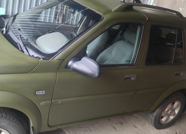 Білий Ленд Ровер Freelander, об'ємом двигуна 2 л та пробігом 320 тис. км за 4500 $, фото 4 на Automoto.ua