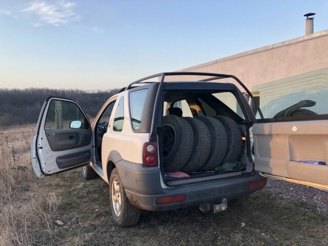Білий Ленд Ровер Freelander, об'ємом двигуна 2 л та пробігом 314 тис. км за 5000 $, фото 3 на Automoto.ua