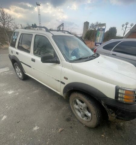 Белый Ленд Ровер Фрилендер, объемом двигателя 2 л и пробегом 213 тыс. км за 2500 $, фото 1 на Automoto.ua