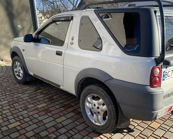 Білий Ленд Ровер Freelander, об'ємом двигуна 1.8 л та пробігом 240 тис. км за 5200 $, фото 4 на Automoto.ua