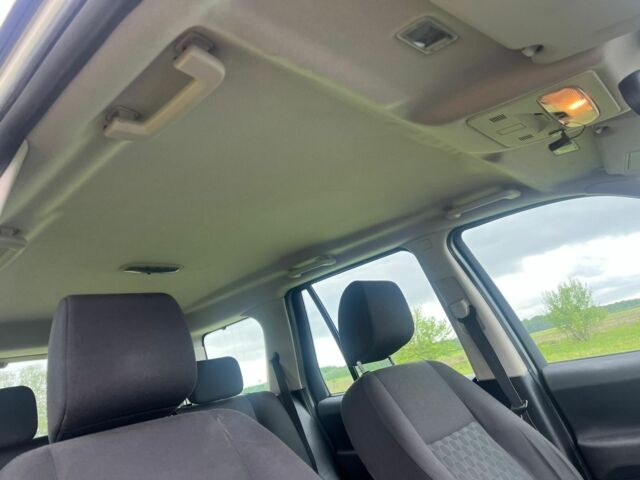 Білий Ленд Ровер Freelander, об'ємом двигуна 2.2 л та пробігом 297 тис. км за 6000 $, фото 14 на Automoto.ua