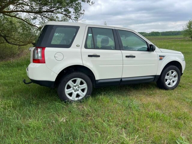 Білий Ленд Ровер Freelander, об'ємом двигуна 2.2 л та пробігом 297 тис. км за 6000 $, фото 7 на Automoto.ua