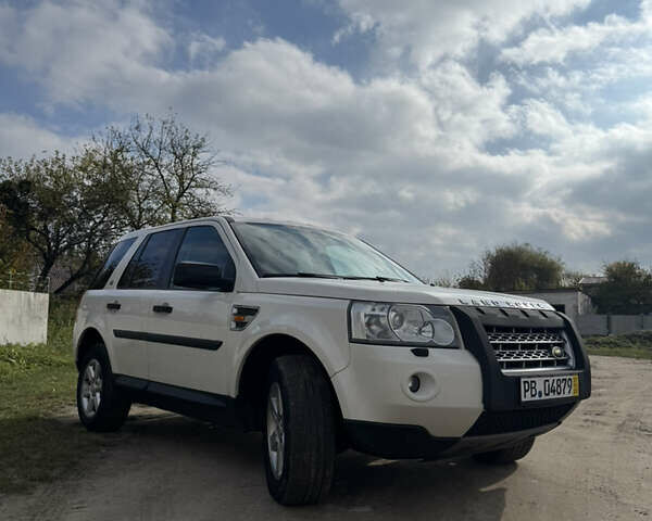 Ленд Ровер Фрилендер 2008 в Ровно на Automoto.ua Белый Ленд Ровер Фрилендер, объемом двигателя 2.2 л и пробегом 340 тыс. км за 4900 $, фото 3 на Automoto.ua