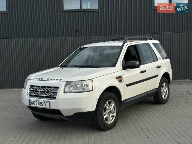 Білий Ленд Ровер Freelander, об'ємом двигуна 2.2 л та пробігом 423 тис. км за 9500 $, фото 5 на Automoto.ua