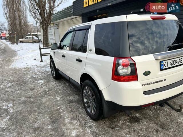 Белый Ленд Ровер Фрилендер, объемом двигателя 2.18 л и пробегом 296 тыс. км за 10900 $, фото 10 на Automoto.ua
