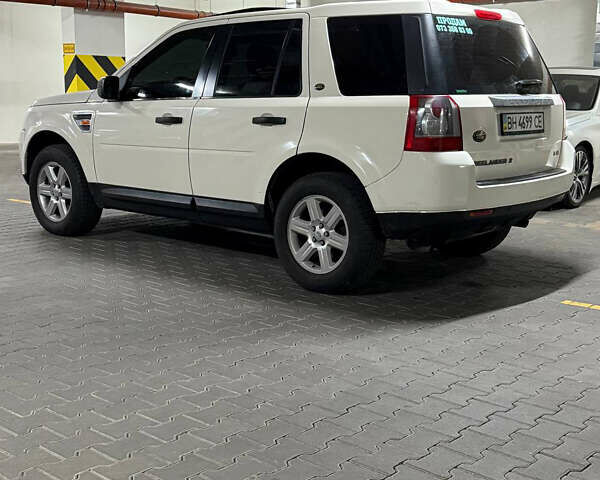 Ленд Ровер Фрилендер 2008 в Одессе на Automoto.ua Белый Ленд Ровер Фрилендер, объемом двигателя 3.2 л и пробегом 161 тыс. км за 8800 $, фото 3 на Automoto.ua