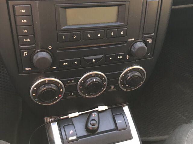 Білий Ленд Ровер Freelander, об'ємом двигуна 2.2 л та пробігом 172 тис. км за 8200 $, фото 6 на Automoto.ua