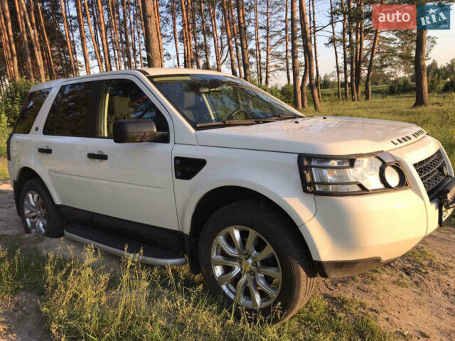 Білий Ленд Ровер Freelander, об'ємом двигуна 2.2 л та пробігом 172 тис. км за 8200 $, фото 5 на Automoto.ua