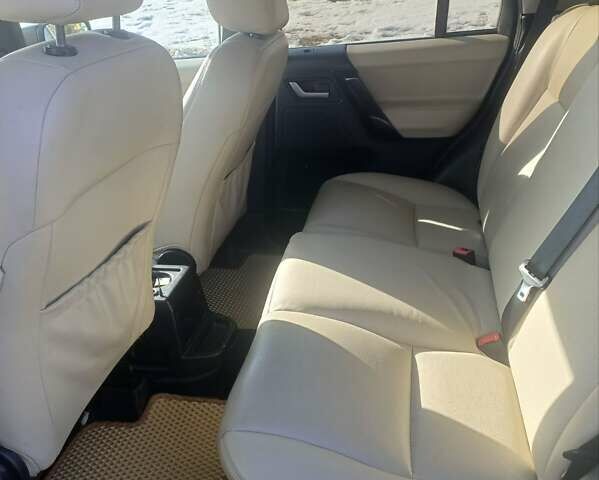 Белый Ленд Ровер Фрилендер, объемом двигателя 2.2 л и пробегом 281 тыс. км за 11400 $, фото 3 на Automoto.ua