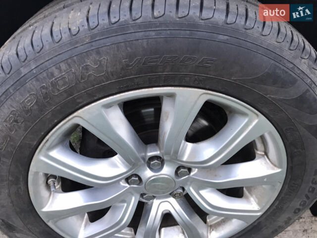 Білий Ленд Ровер Freelander, об'ємом двигуна 2.2 л та пробігом 172 тис. км за 8200 $, фото 2 на Automoto.ua