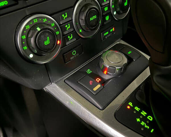 Ленд Ровер Фрилендер 2008 в Одессе на Automoto.ua Белый Ленд Ровер Фрилендер, объемом двигателя 3.2 л и пробегом 161 тыс. км за 8800 $, фото 10 на Automoto.ua