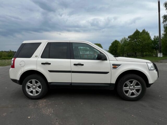 Ленд Ровер Фрилендер 2008 в Ровно на Automoto.ua Белый Ленд Ровер Фрилендер, объемом двигателя 2.2 л и пробегом 340 тыс. км за 4900 $, фото 5 на Automoto.ua