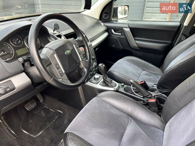 Белый Ленд Ровер Фрилендер, объемом двигателя 2.18 л и пробегом 296 тыс. км за 10900 $, фото 4 на Automoto.ua