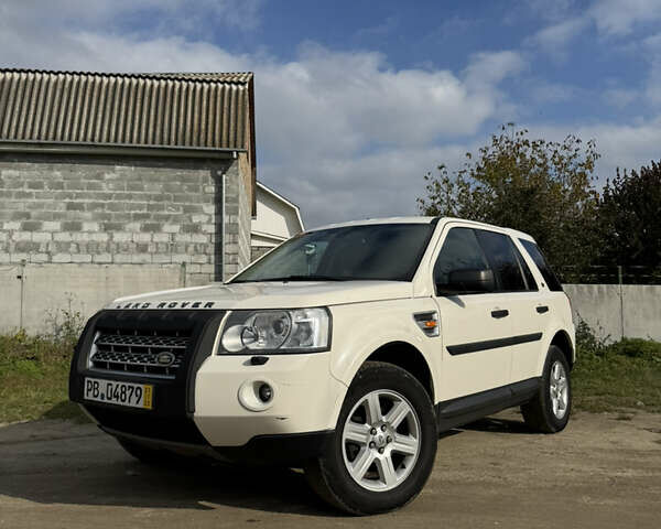 Ленд Ровер Фрилендер 2008 в Ровно на Automoto.ua Белый Ленд Ровер Фрилендер, объемом двигателя 2.2 л и пробегом 340 тыс. км за 4900 $, фото 1 на Automoto.ua