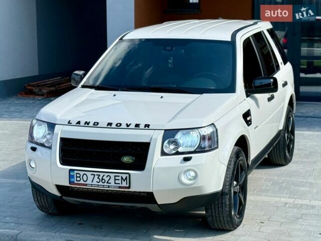 Белый Ленд Ровер Фрилендер, объемом двигателя 2.18 л и пробегом 190 тыс. км за 11300 $, фото 56 на Automoto.ua