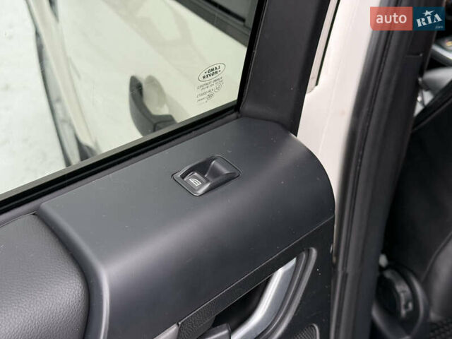 Белый Ленд Ровер Фрилендер, объемом двигателя 2.2 л и пробегом 190 тыс. км за 11500 $, фото 62 на Automoto.ua