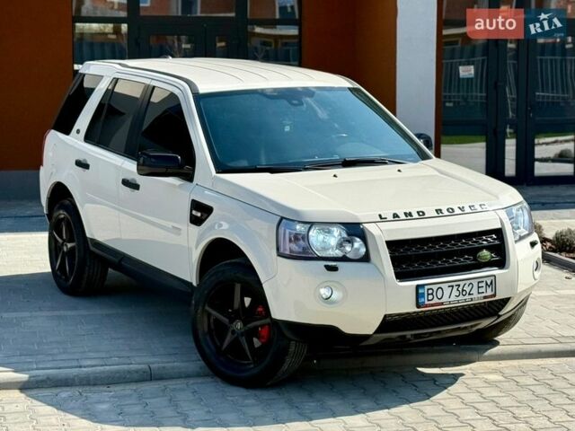 Белый Ленд Ровер Фрилендер, объемом двигателя 2.18 л и пробегом 190 тыс. км за 11300 $, фото 1 на Automoto.ua