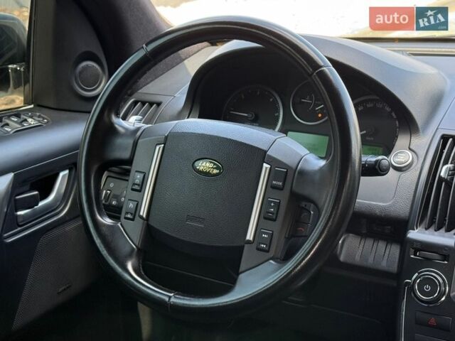 Белый Ленд Ровер Фрилендер, объемом двигателя 2.18 л и пробегом 190 тыс. км за 11300 $, фото 29 на Automoto.ua