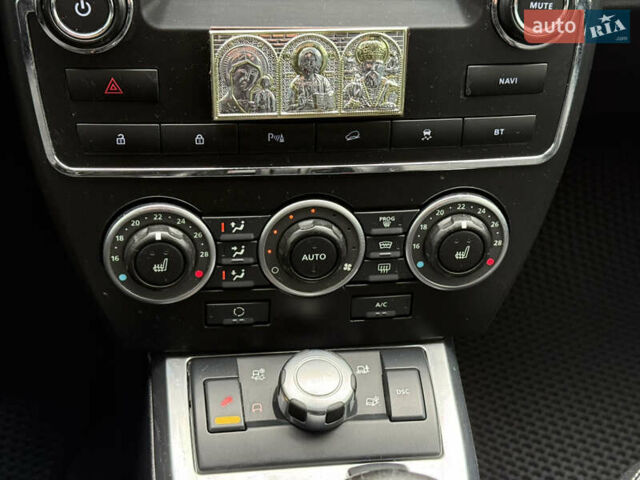 Белый Ленд Ровер Фрилендер, объемом двигателя 2.2 л и пробегом 190 тыс. км за 11500 $, фото 76 на Automoto.ua