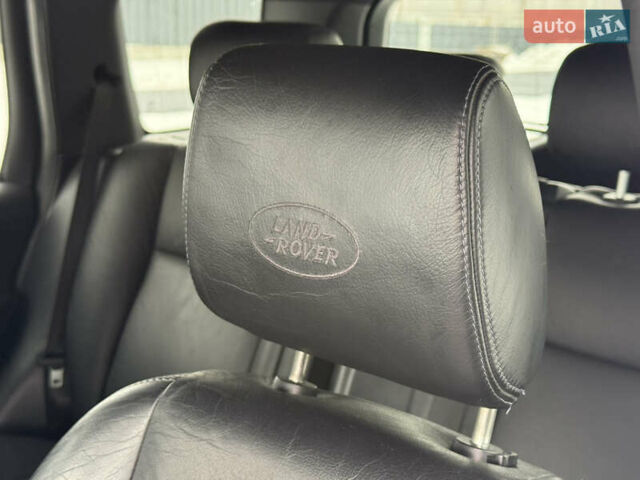 Белый Ленд Ровер Фрилендер, объемом двигателя 2.2 л и пробегом 190 тыс. км за 11500 $, фото 50 на Automoto.ua