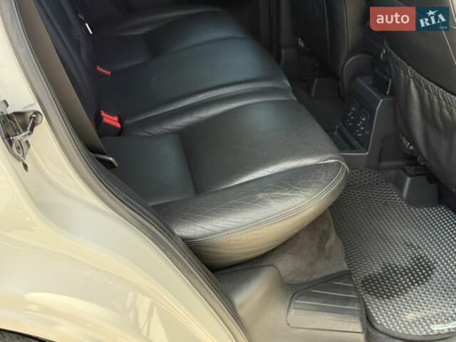 Белый Ленд Ровер Фрилендер, объемом двигателя 2.18 л и пробегом 190 тыс. км за 11300 $, фото 16 на Automoto.ua