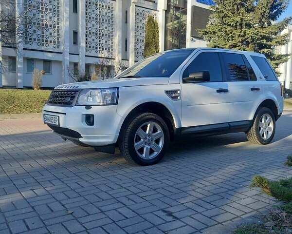 Білий Ленд Ровер Freelander, об'ємом двигуна 2.2 л та пробігом 240 тис. км за 12500 $, фото 1 на Automoto.ua