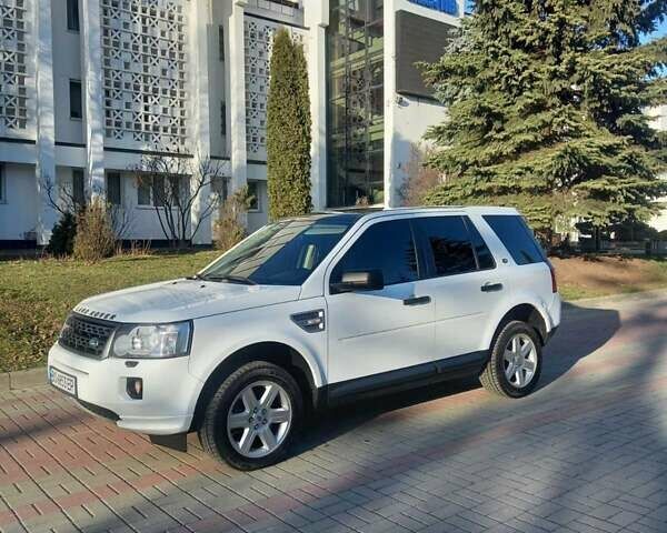 Білий Ленд Ровер Freelander, об'ємом двигуна 2.2 л та пробігом 240 тис. км за 12500 $, фото 16 на Automoto.ua