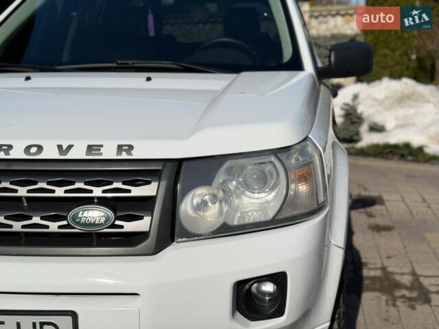 Белый Ленд Ровер Фрилендер, объемом двигателя 2.18 л и пробегом 279 тыс. км за 9699 $, фото 11 на Automoto.ua