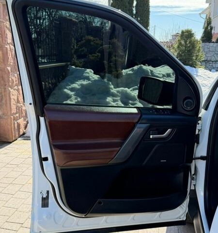 Белый Ленд Ровер Фрилендер, объемом двигателя 2.18 л и пробегом 279 тыс. км за 9699 $, фото 13 на Automoto.ua