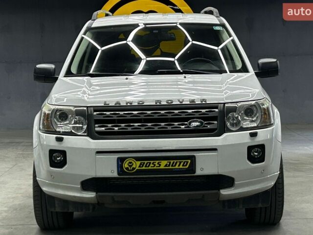 Білий Ленд Ровер Freelander, об'ємом двигуна 2.18 л та пробігом 207 тис. км за 11300 $, фото 3 на Automoto.ua