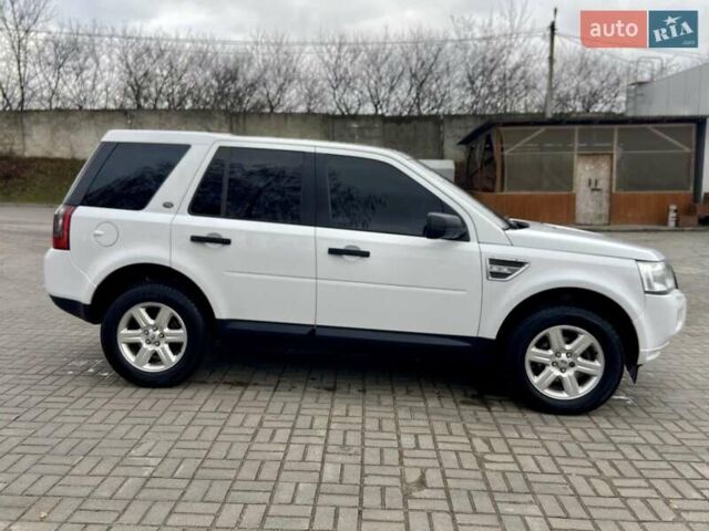 Білий Ленд Ровер Freelander, об'ємом двигуна 2.2 л та пробігом 240 тис. км за 12500 $, фото 18 на Automoto.ua