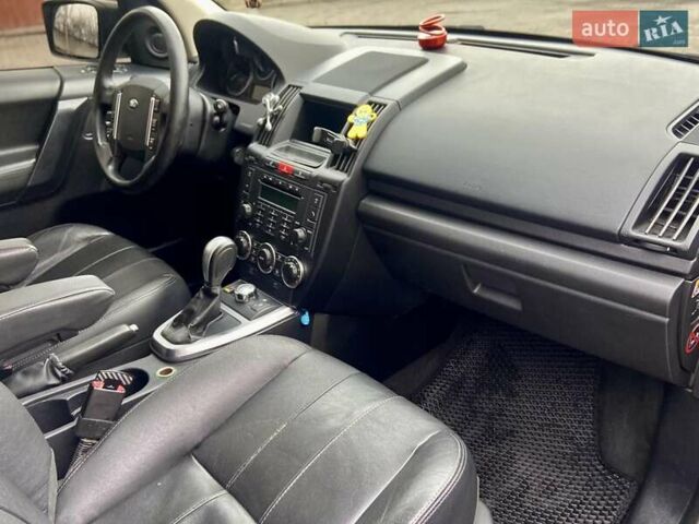 Білий Ленд Ровер Freelander, об'ємом двигуна 2.2 л та пробігом 240 тис. км за 12500 $, фото 29 на Automoto.ua