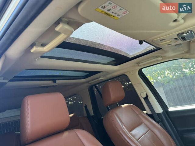 Білий Ленд Ровер Freelander, об'ємом двигуна 2.18 л та пробігом 220 тис. км за 11300 $, фото 27 на Automoto.ua