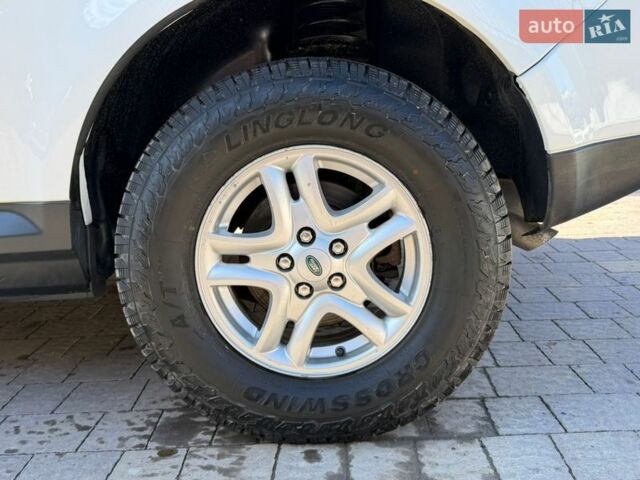 Белый Ленд Ровер Фрилендер, объемом двигателя 2.18 л и пробегом 279 тыс. км за 9699 $, фото 49 на Automoto.ua