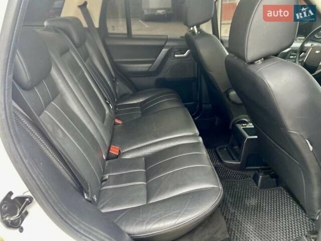 Білий Ленд Ровер Freelander, об'ємом двигуна 2.2 л та пробігом 240 тис. км за 12500 $, фото 30 на Automoto.ua
